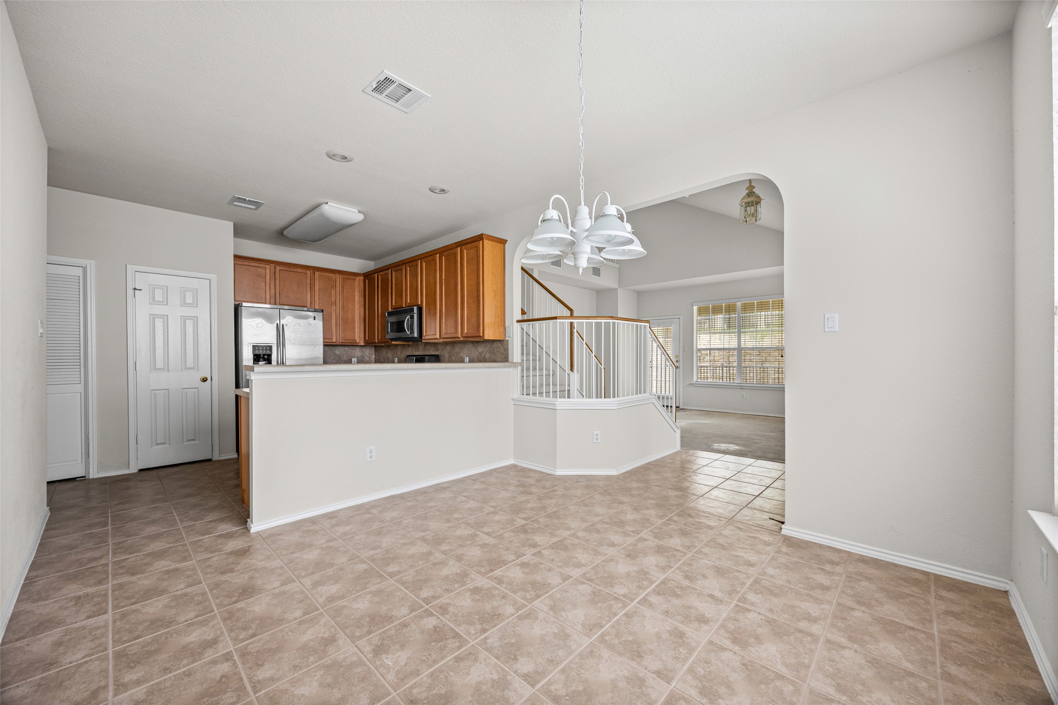 1900 Scofield Ridge Parkway, Unit 503 Austin, TX 78727 - Photo 7 of 26 a view of a kitchen and a sink