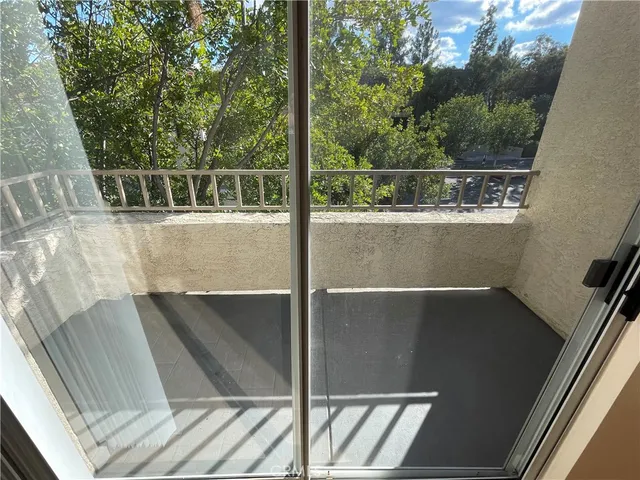 $2,375 | 1965 Las Colinas Circle, Unit 308, Corona, CA 92879