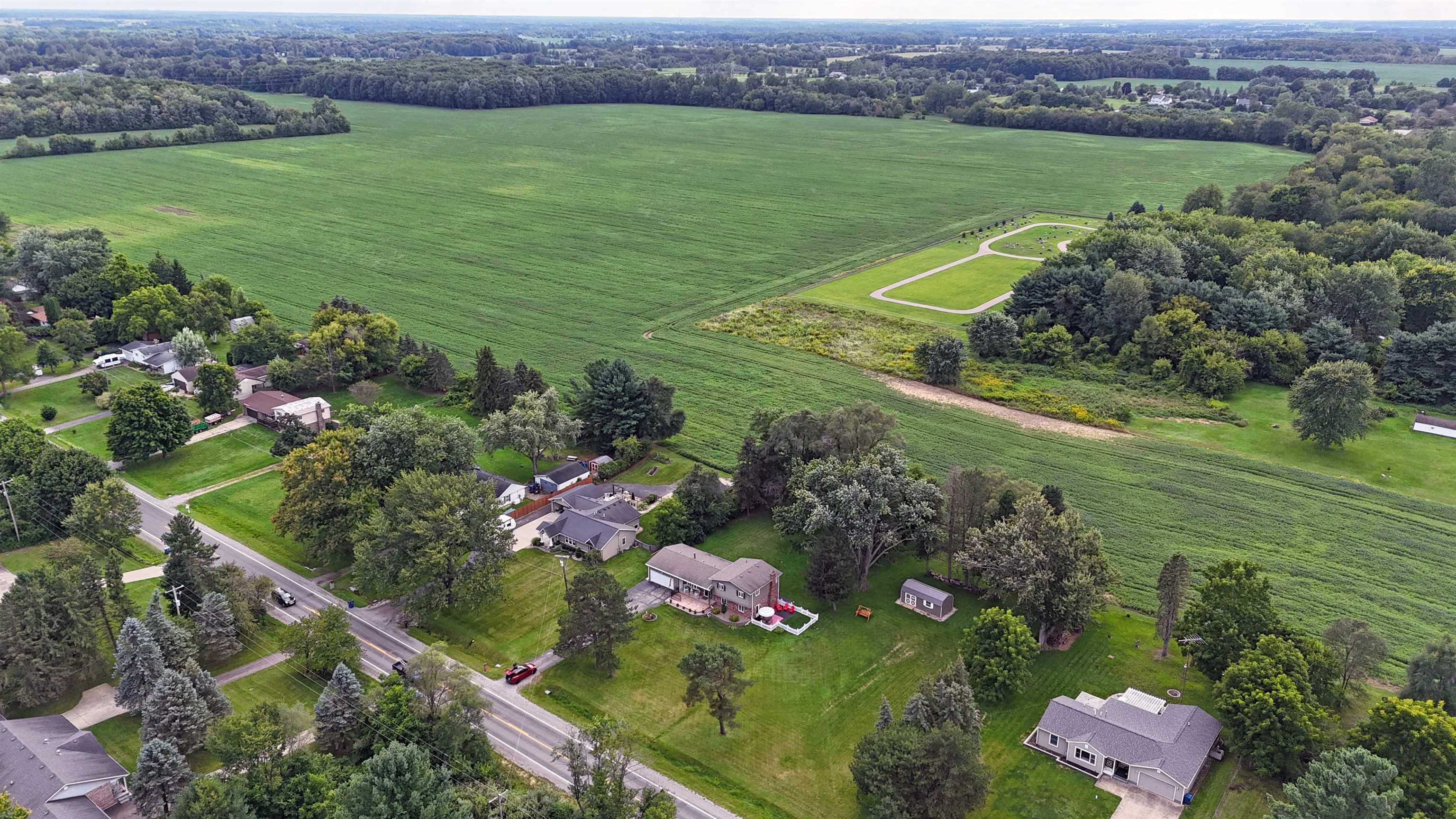 1475 North Seymour Road Flushing, MI 48433 - Photo 8 of 41 50152810-c8003f23-03f9-4da4-823b-eef4ded507c4.JPG