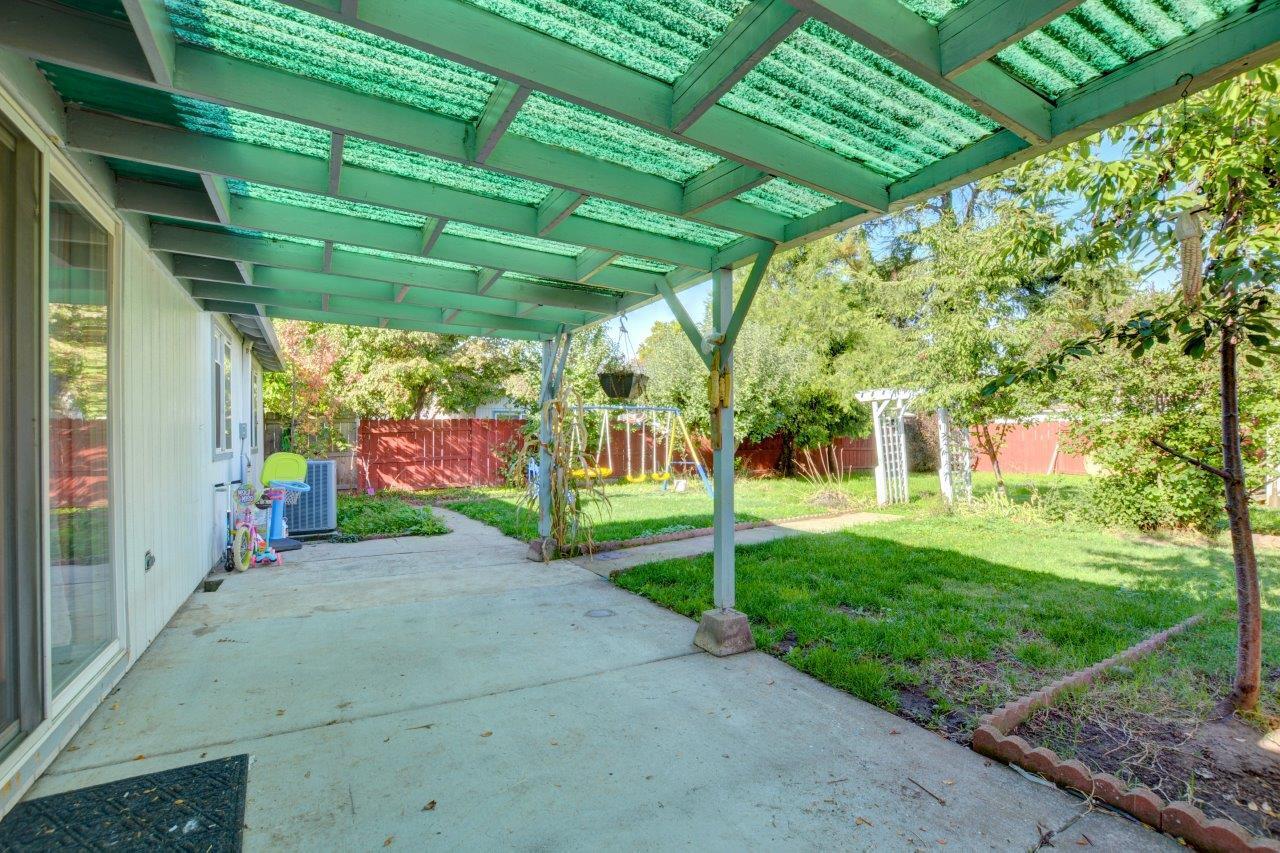 511 Mace Road Medford, OR 97501 - Photo 27 of 35 DSC_8768_69_70