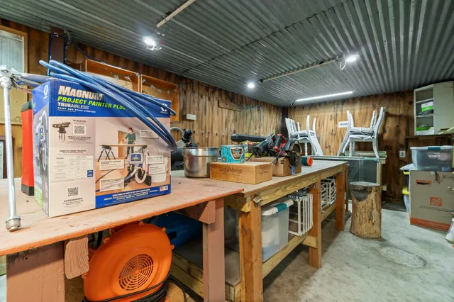 $625,000 | 22298 Farm To Market 149, Montgomery, TX 77356