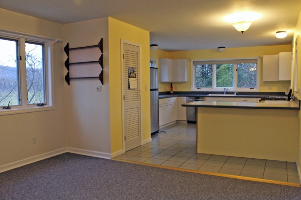 138 Lower Road Deerfield, MA 01342 - Photo 4 of 30 Gallery Image 4