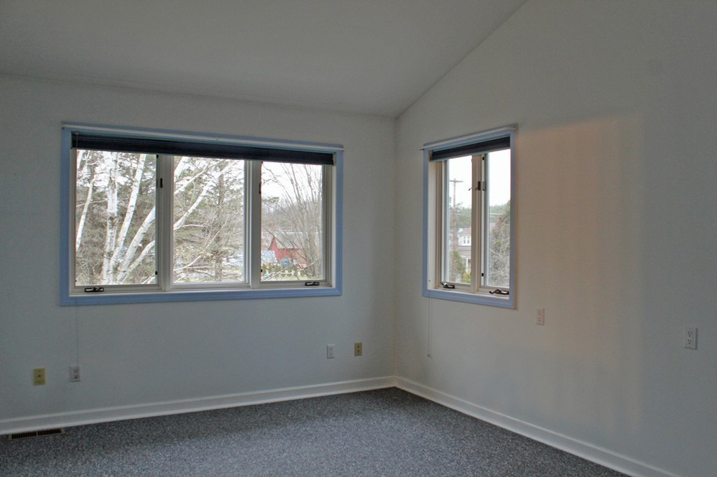 138 Lower Road Deerfield, MA 01342 - Photo 10 of 30 Gallery Image 10