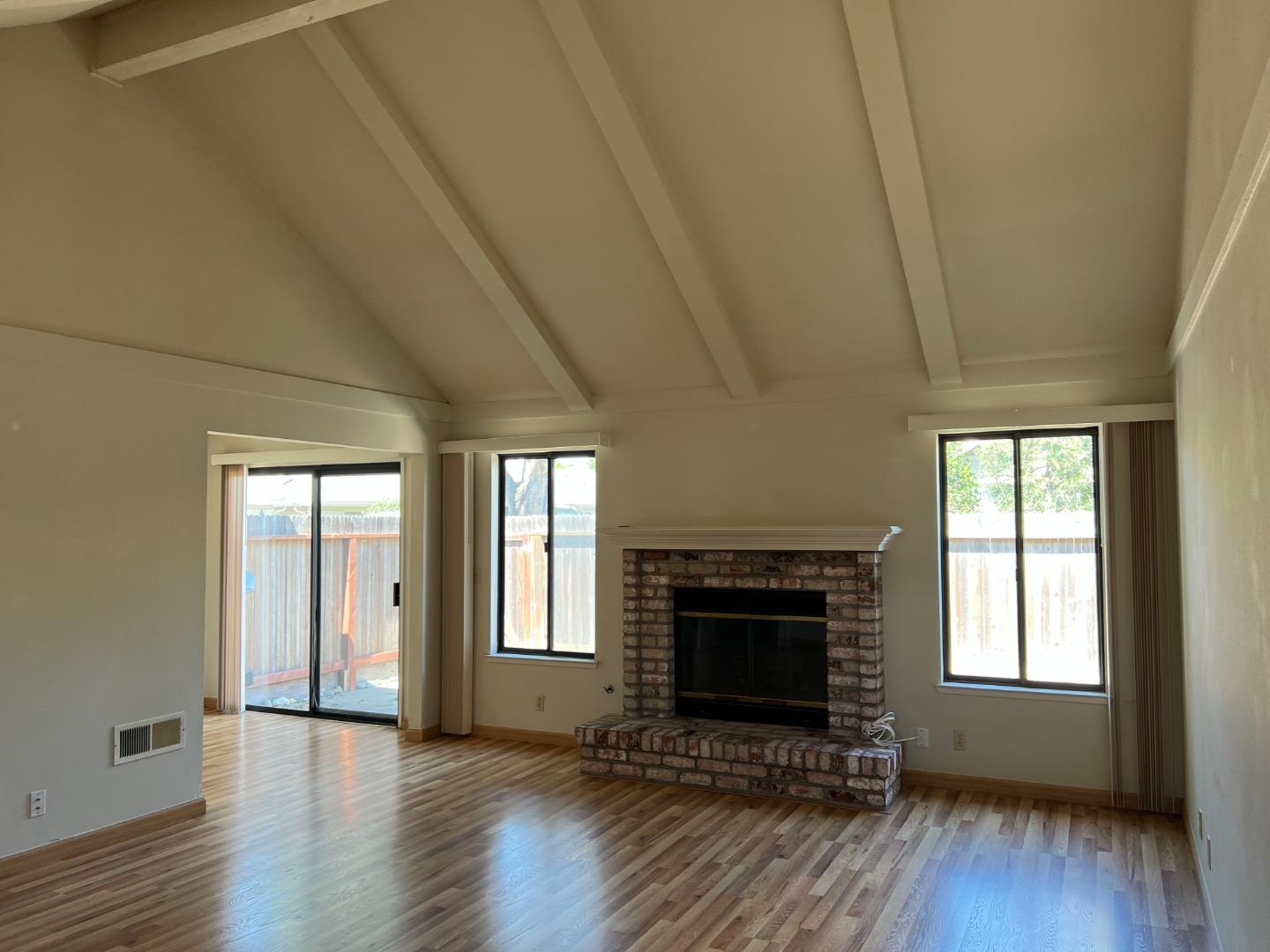 114 Nissen Road, Unit 2 Salinas, CA 93901 - Photo 3 of 11 Gallery Image 3