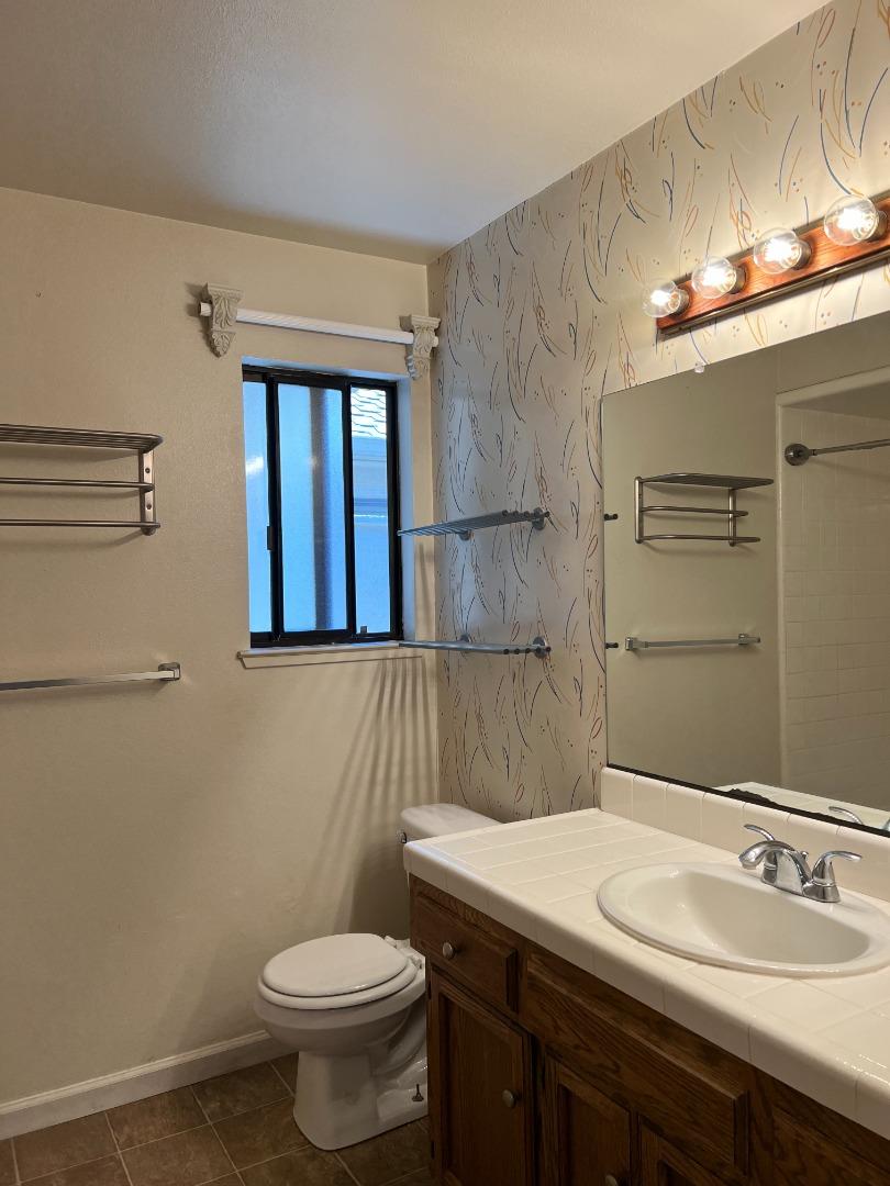114 Nissen Road, Unit 2 Salinas, CA 93901 - Photo 9 of 11 Gallery Image 9