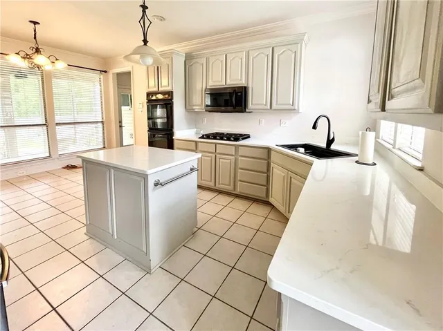 $2,500 | Undisclosed Address, Covington, LA 70433