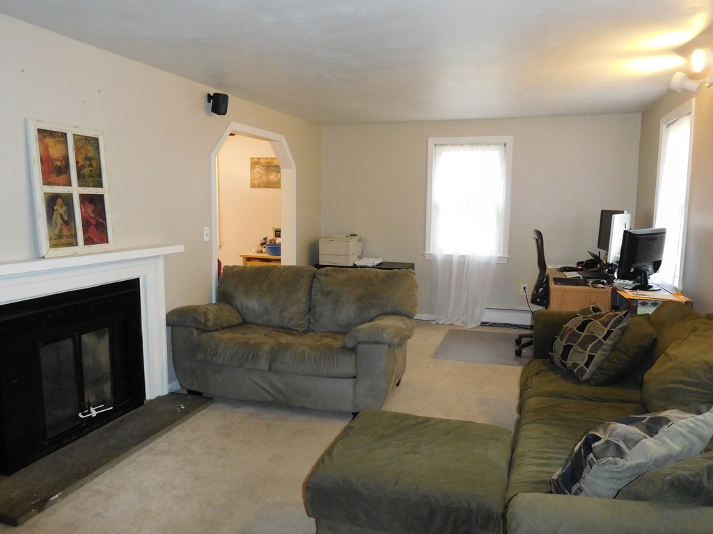 452 Dunstable Road Tyngsborough, MA 01879 - Photo 14 of 30 Gallery Image 14