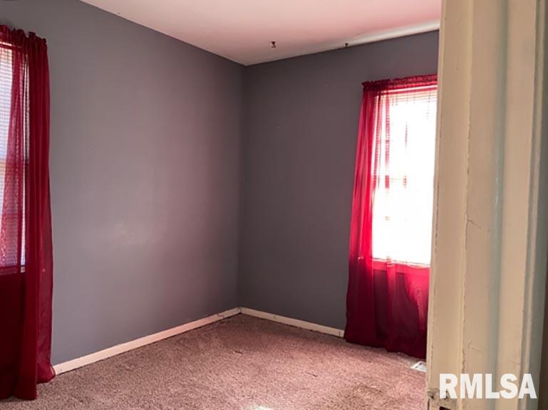 5410 North Ronald Road Peoria, IL 61614 - Photo 8 of 10 Gallery Image 8