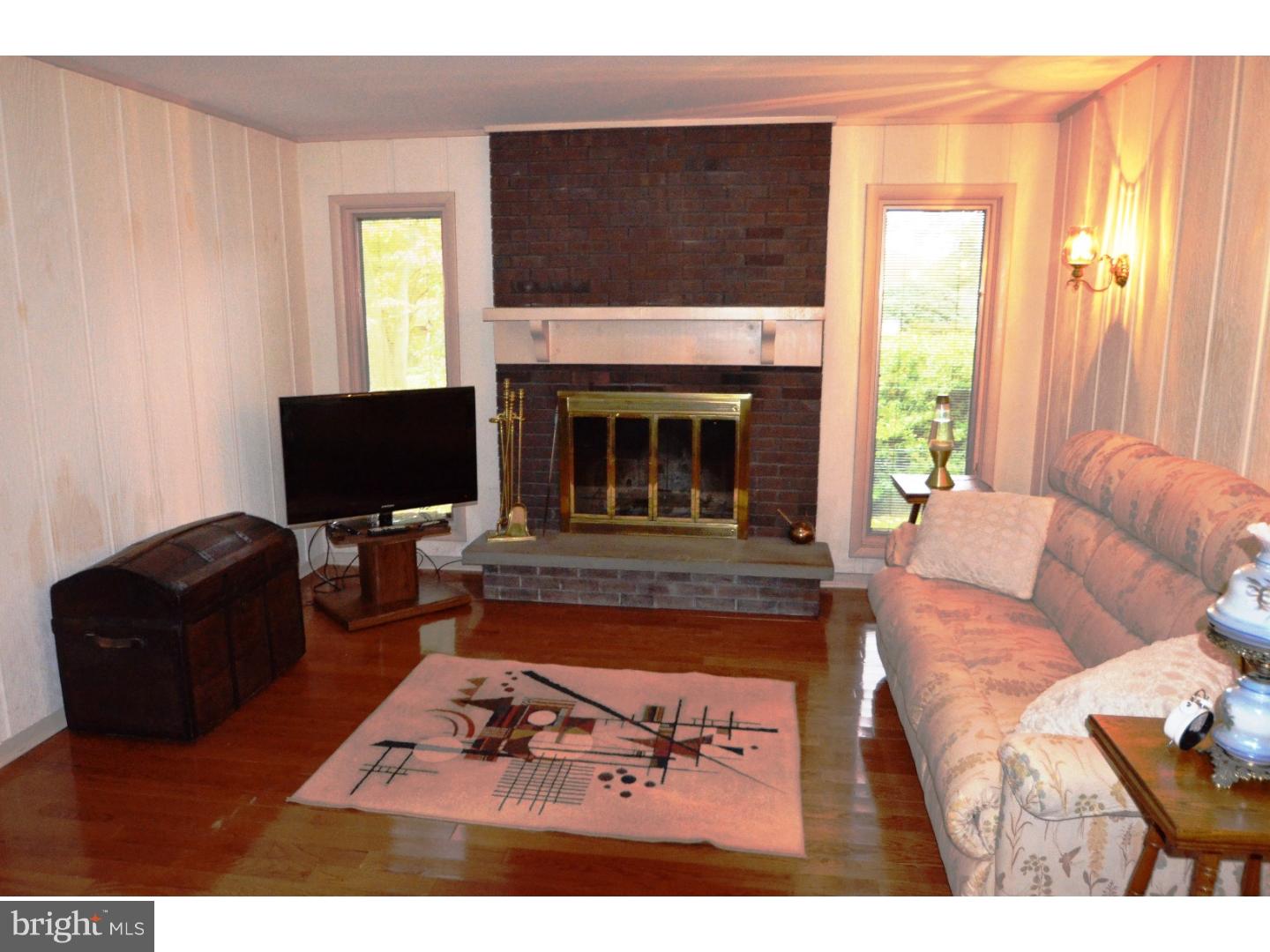 2103 Deer Path Nottingham, PA 19362 - Photo 6 of 25 Gallery Image 6