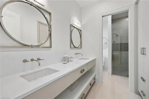 $6,195,000 | 745 Riviera Drive, Naples, FL 34103