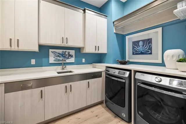 $6,195,000 | 745 Riviera Drive, Naples, FL 34103