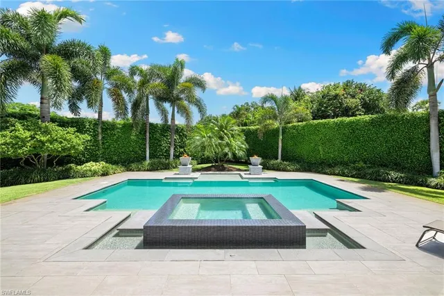 $6,195,000 | 745 Riviera Drive, Naples, FL 34103