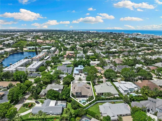 $6,195,000 | 745 Riviera Drive, Naples, FL 34103