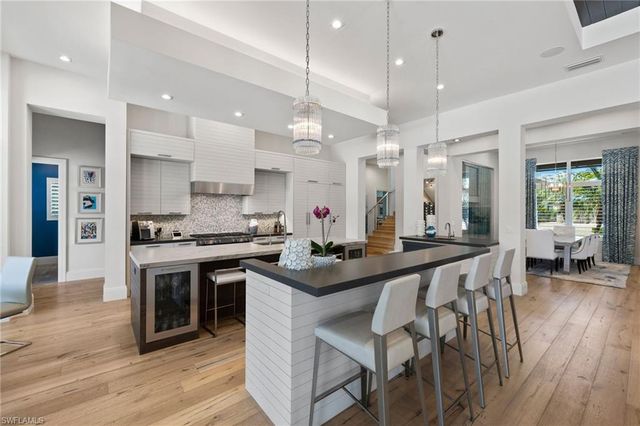 $6,195,000 | 745 Riviera Drive, Naples, FL 34103