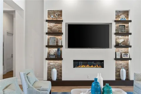 $6,195,000 | 745 Riviera Drive, Naples, FL 34103