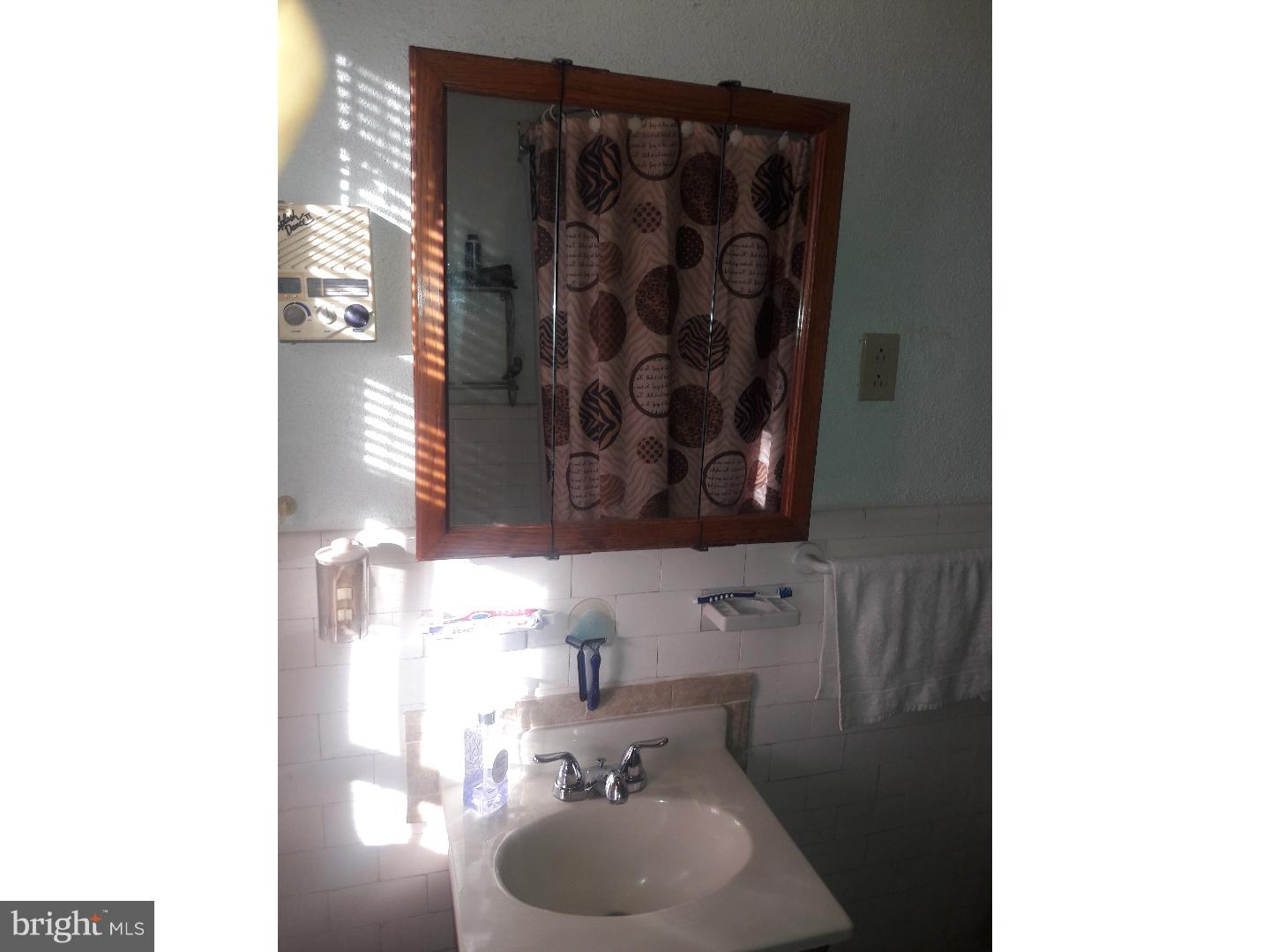 7036 Aberdeen Road Upper Darby, PA 19082 - Photo 15 of 24