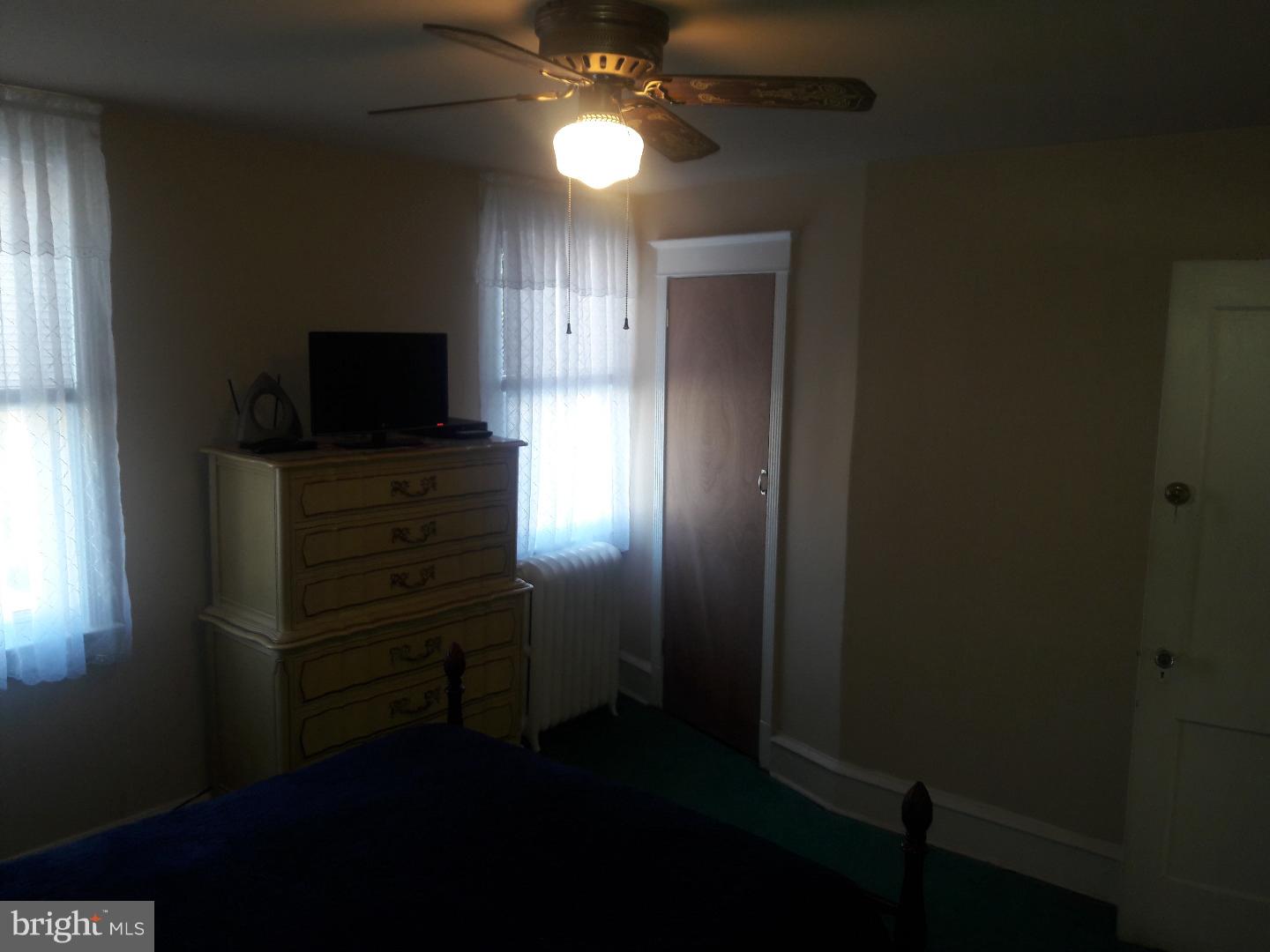 7036 Aberdeen Road Upper Darby, PA 19082 - Photo 17 of 24
