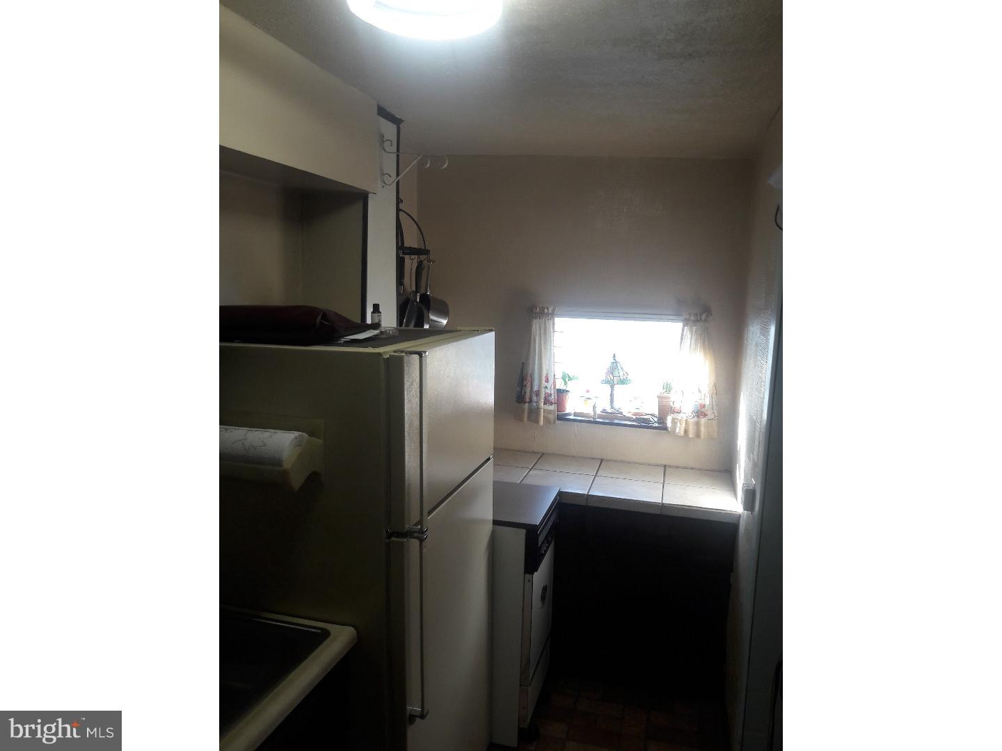 7036 Aberdeen Road Upper Darby, PA 19082 - Photo 10 of 24