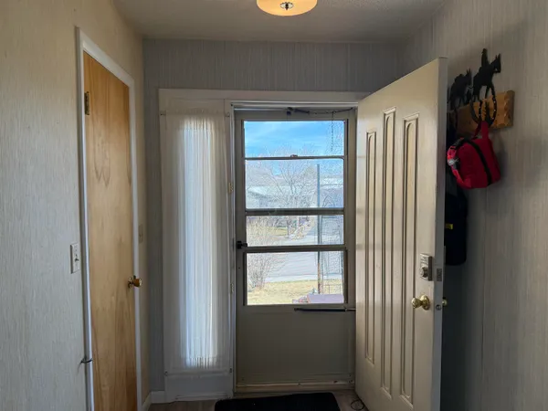 $349,000 | 132 Mountain View Drive, Thermopolis, WY 82443