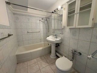 6118 North Sheridan Road, Unit 104 Chicago, IL 60660 - Photo 13 of 21 Gallery Image 13