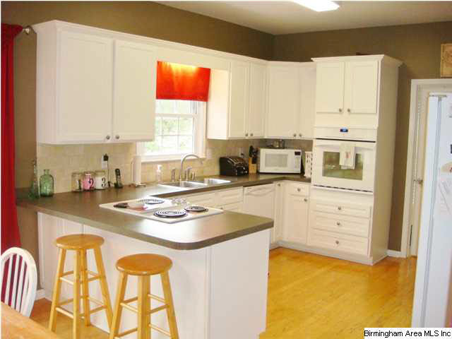 3324 3rd Way Northeast Center Point, AL 35215 - Photo 2 of 32 Gallery Image 2
