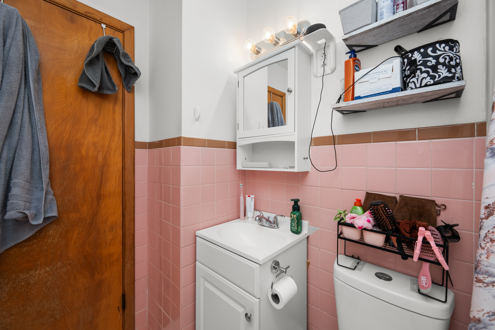 13627 138th Street West Taylor Ridge, IL 61284 - Photo 12 of 23 a utility room with dryer and washer
