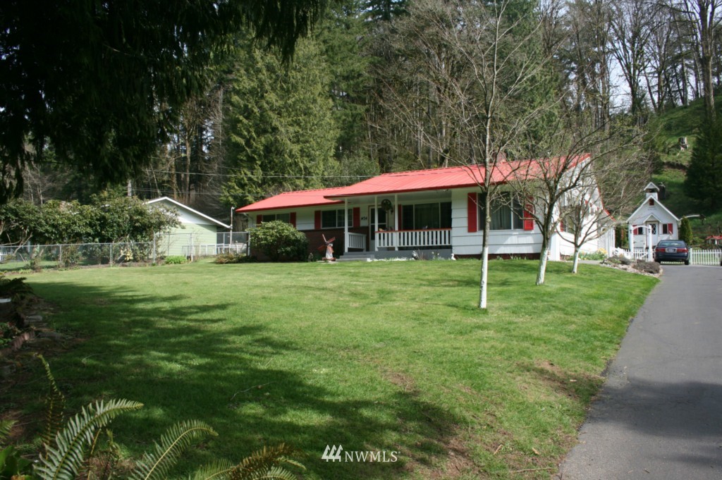 1434 Coal Creek Road Longview, WA 98632 - Photo 1 of 24 Gallery Image 1