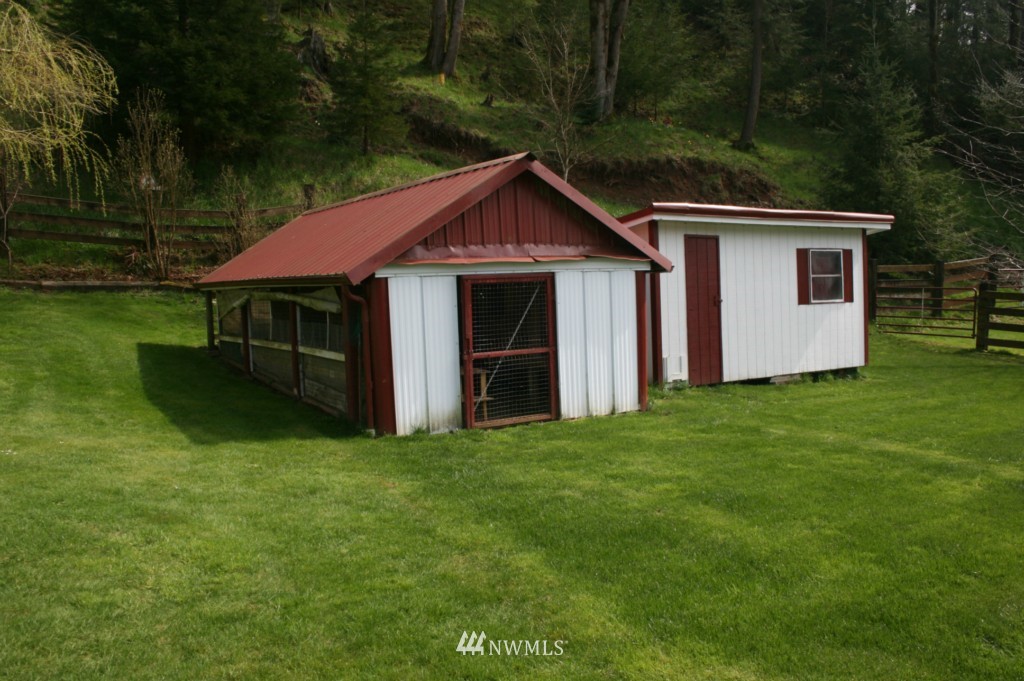 1434 Coal Creek Road Longview, WA 98632 - Photo 18 of 24 Gallery Image 18