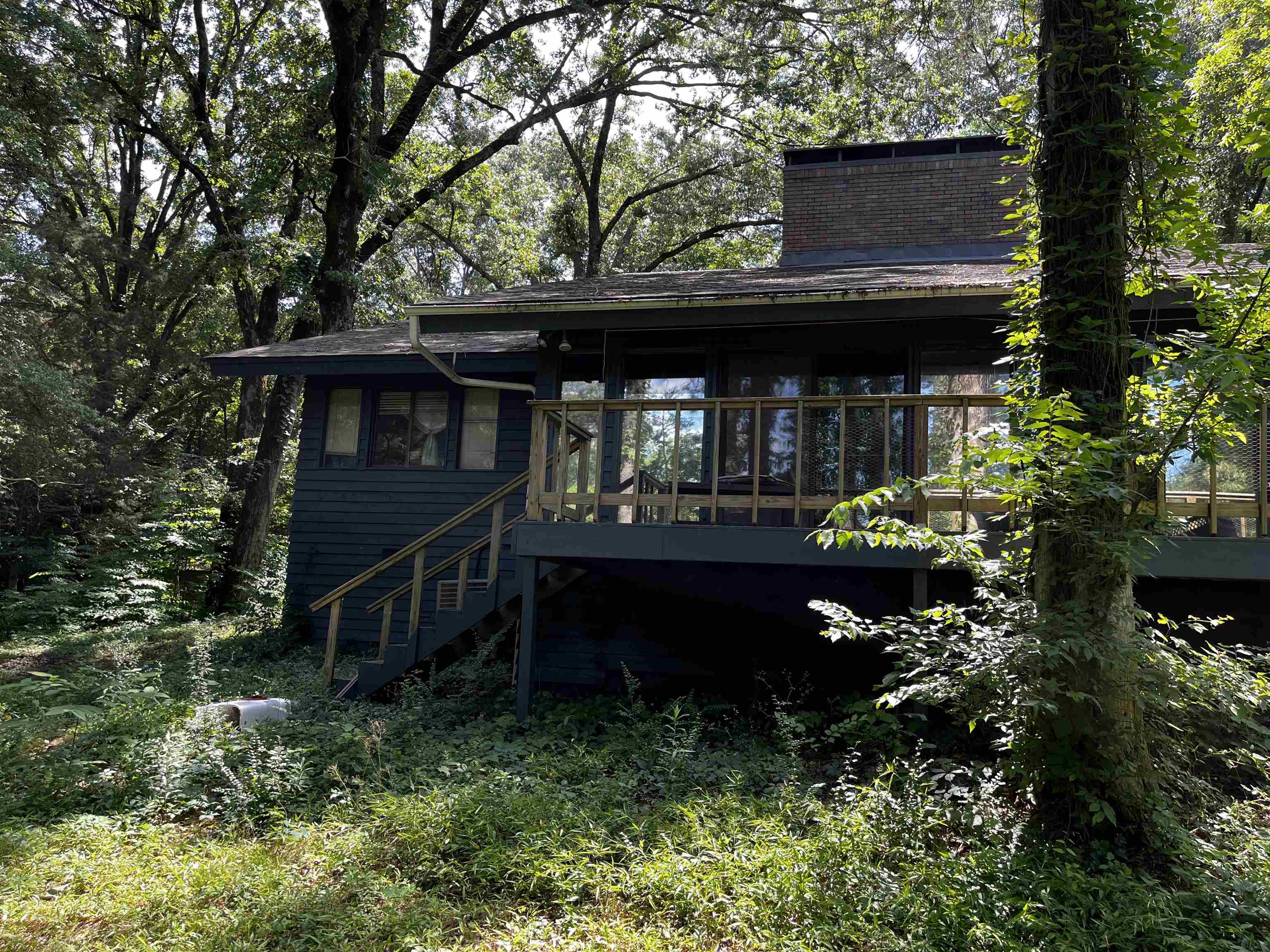 4258 Old Brownsville Road Memphis, TN 38135 - Photo 9 of 40 a view of house with a yard