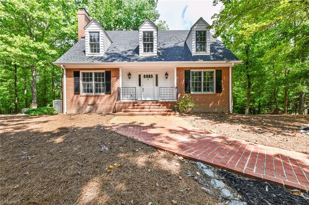 320 Homestead Avenue High Point, NC 27262 - Photo 1 of 31 Welcome to 320 Homestead Ave.