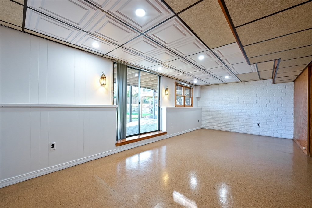 15 Edwards Road Foxboro, MA 02035 - Photo 35 of 42 Gallery Image 35