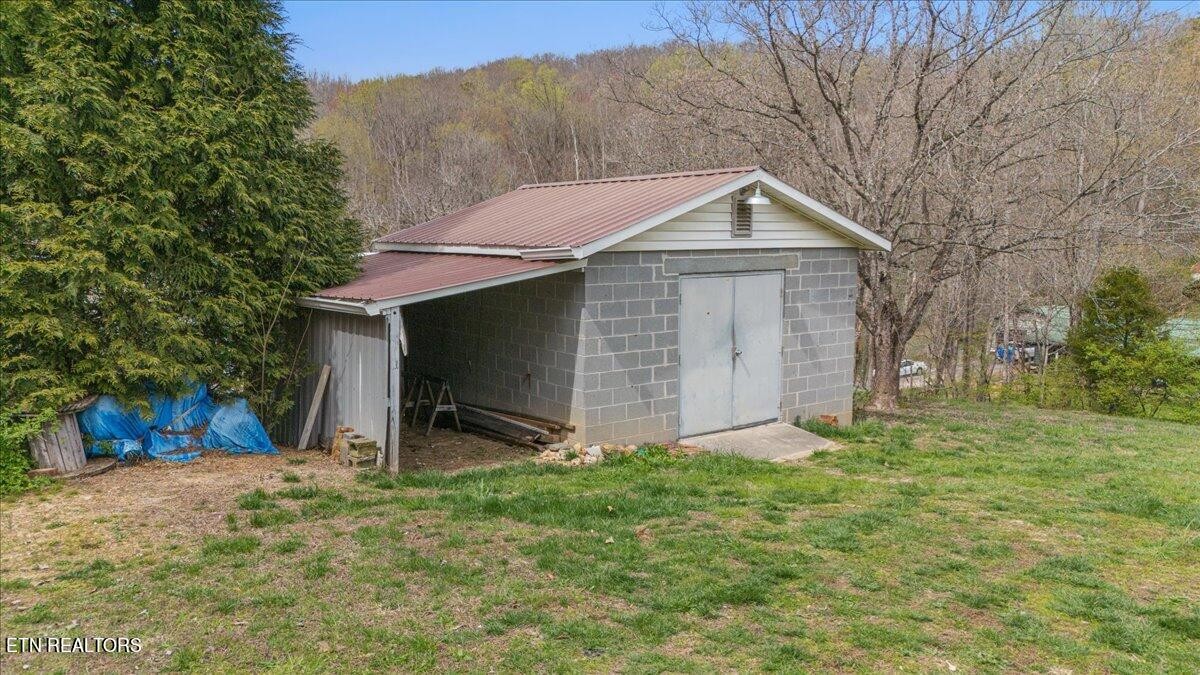 8611 Heiskell Road Powell, TN 37849 - Photo 5 of 28 Gallery Image 5