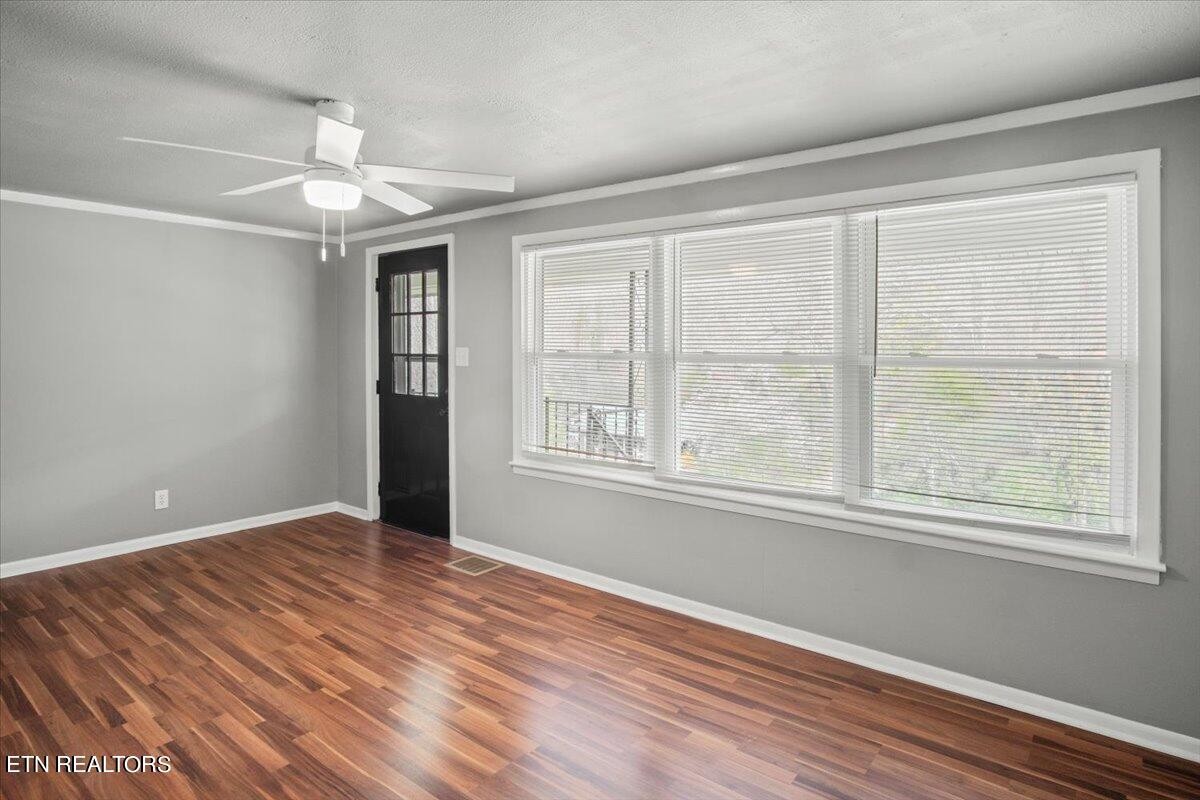 8611 Heiskell Road Powell, TN 37849 - Photo 10 of 28 Gallery Image 10