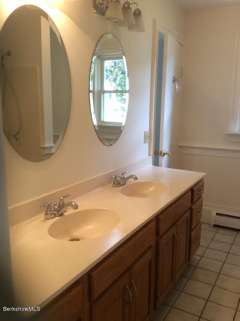 99 Bushey Road Pittsfield, MA 01201 - Photo 4 of 11 Double Vanity Bath