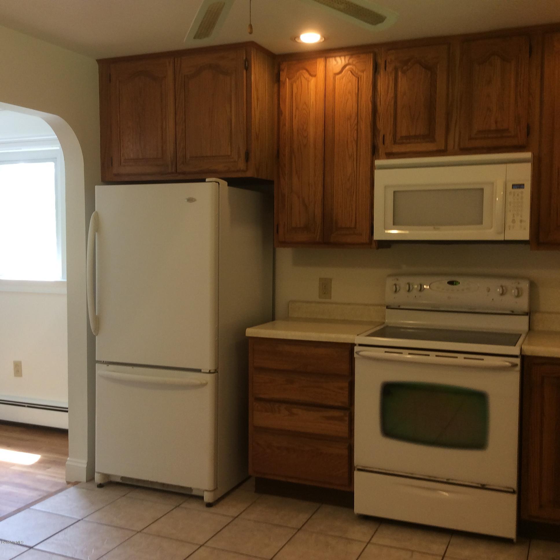 99 Bushey Road Pittsfield, MA 01201 - Photo 5 of 11 Eat -in Kitchen