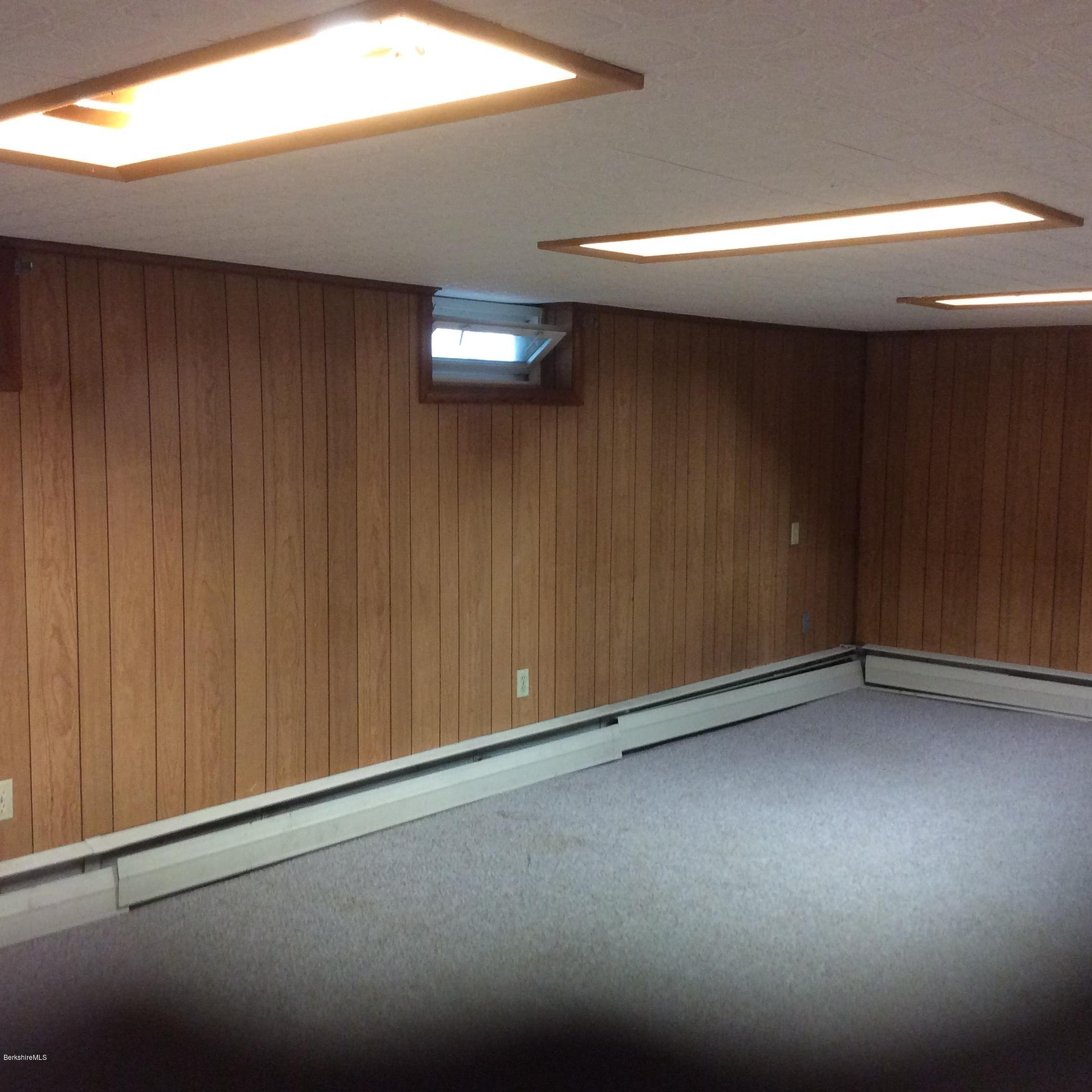 99 Bushey Road Pittsfield, MA 01201 - Photo 10 of 11 Carpeted playroom