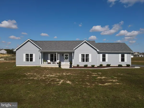 $430,000 | 21227 Villa Drive, Ellendale, DE 19941