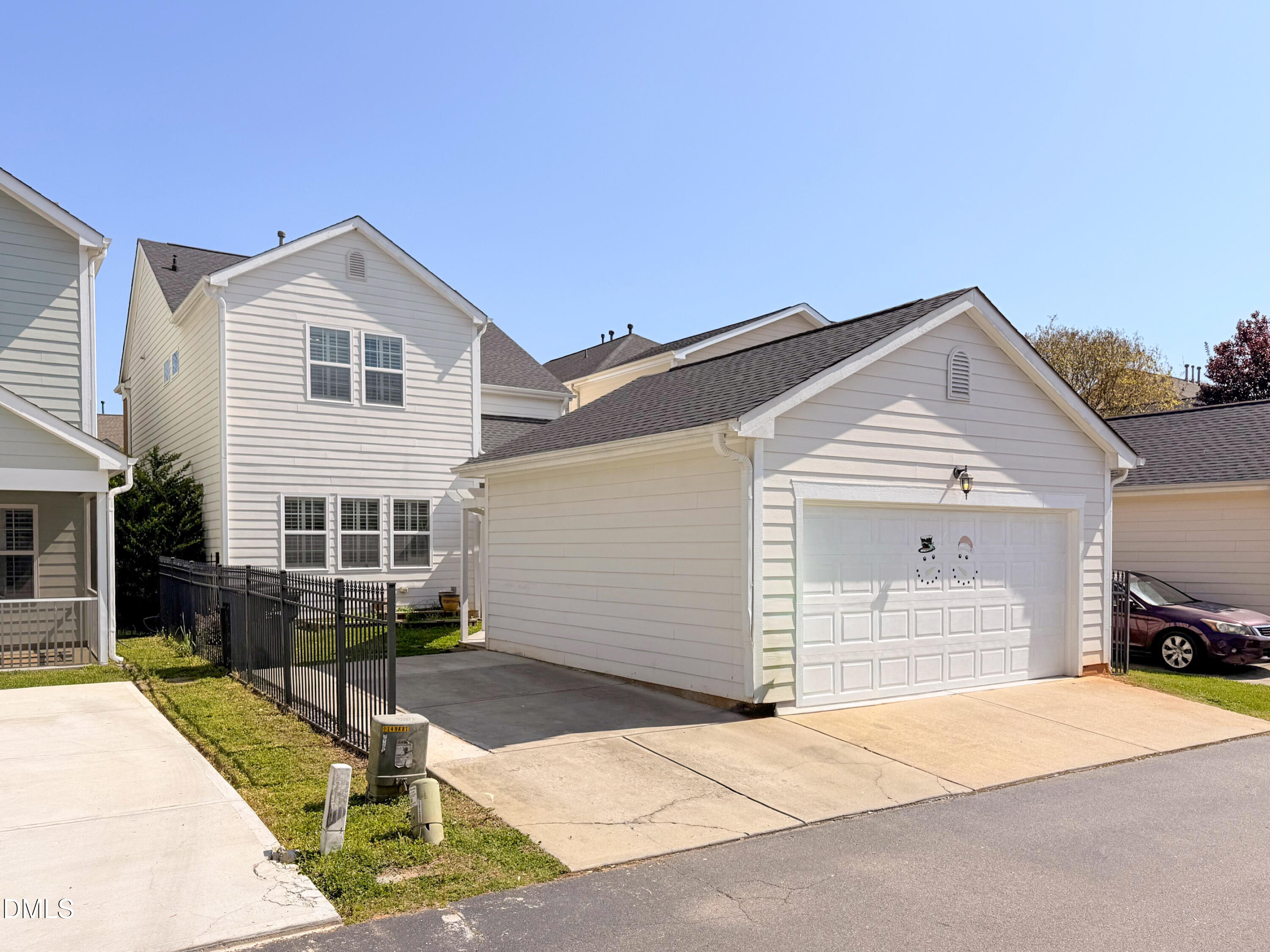 847 Historian Street Raleigh, NC 27603 - Photo 31 of 52 847 Histiorian St_www.scalaphotography.c