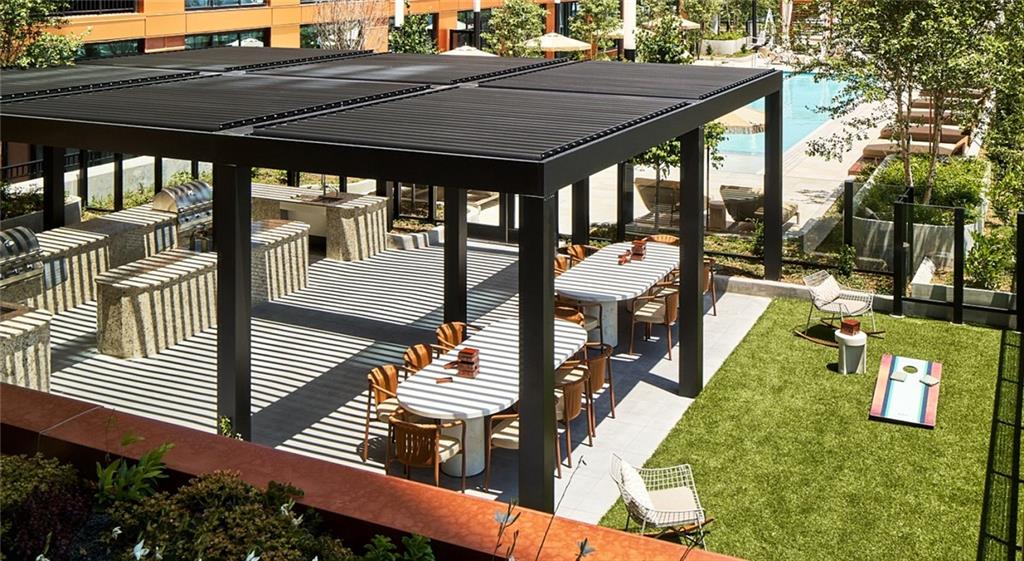 660 11th Street Northwest, Unit 503 Atlanta, GA 30318 - Photo 41 of 45 a view of a patio on the deck