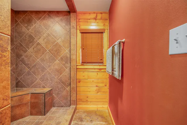 a view of walk in closet