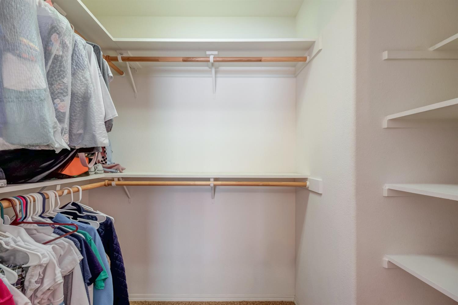 2313 Jonathan Way Madera, CA 93637 - Photo 25 of 33