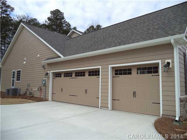 858 Solandra Way, Unit 681 Tega Cay, SC 29708 - Photo 2 of 16 Gallery Image 2