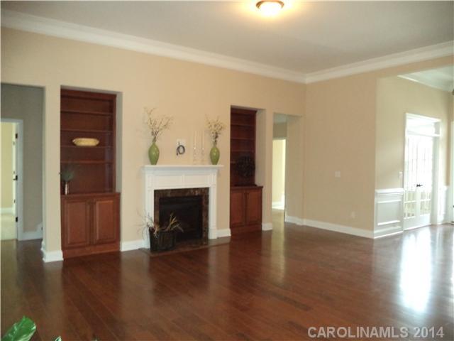 858 Solandra Way, Unit 681 Tega Cay, SC 29708 - Photo 7 of 16 Gallery Image 7