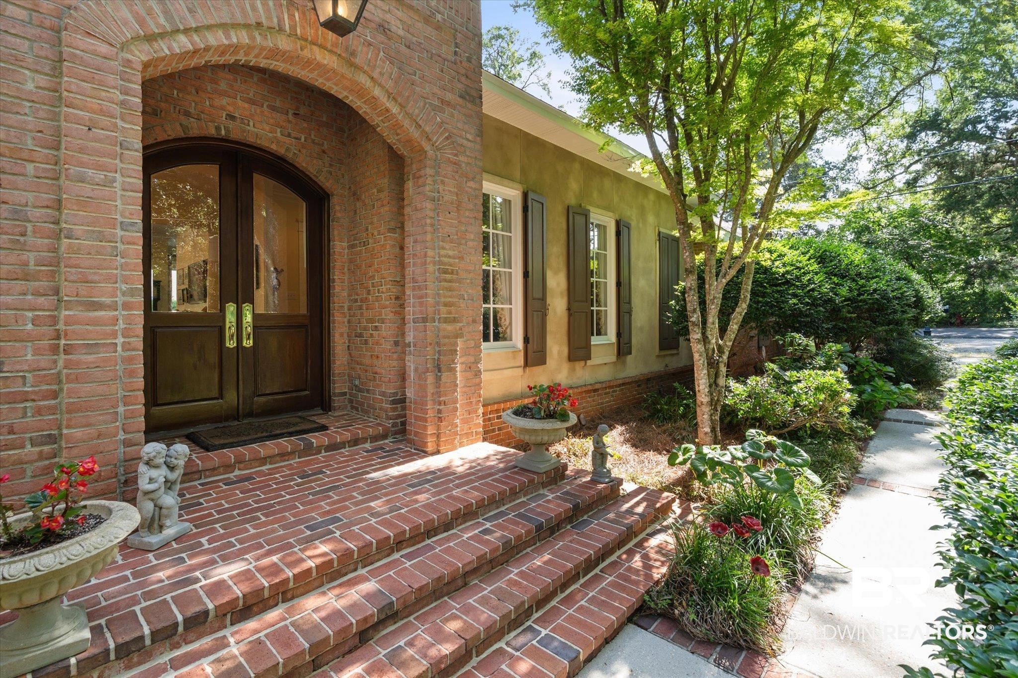 611 Van Avenue Daphne, AL 36526 - Photo 2 of 40