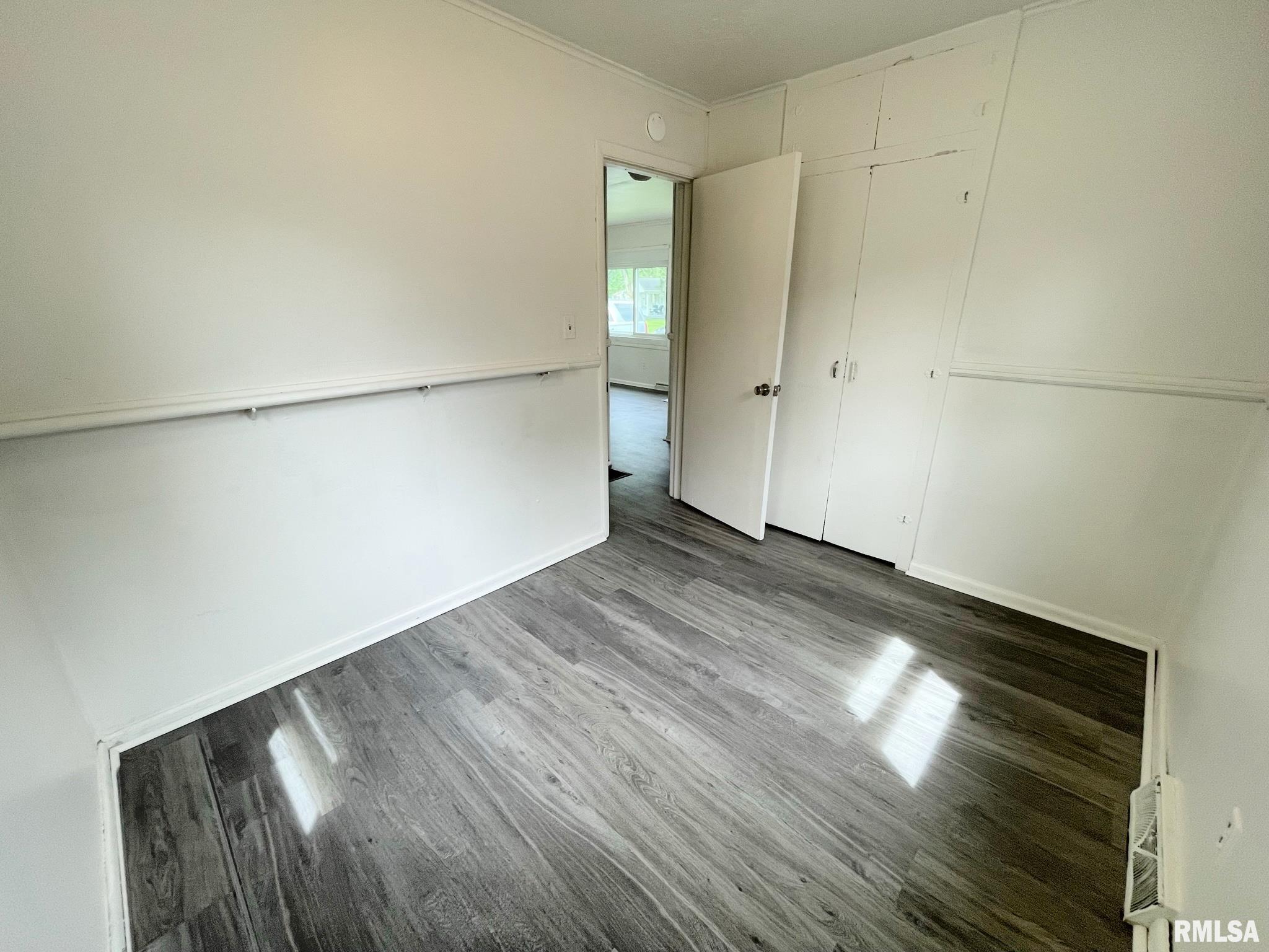 9 Hedge Drive Springfield, IL 62702 - Photo 6 of 7 Gallery Image 6