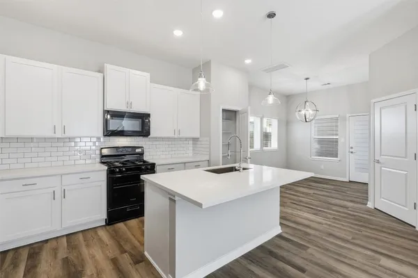 $2,299 | 9912 Clark Road, Unit B, Houston, TX 77076