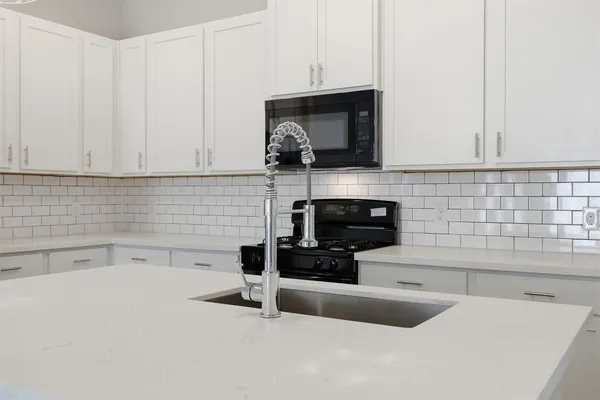 $2,299 | 9912 Clark Road, Unit B, Houston, TX 77076