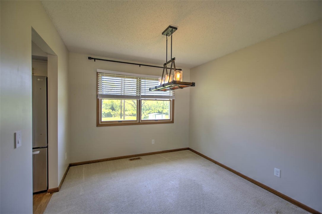 1555 Highland Place Decatur, IL 62526 - Photo 6 of 23 Gallery Image 6