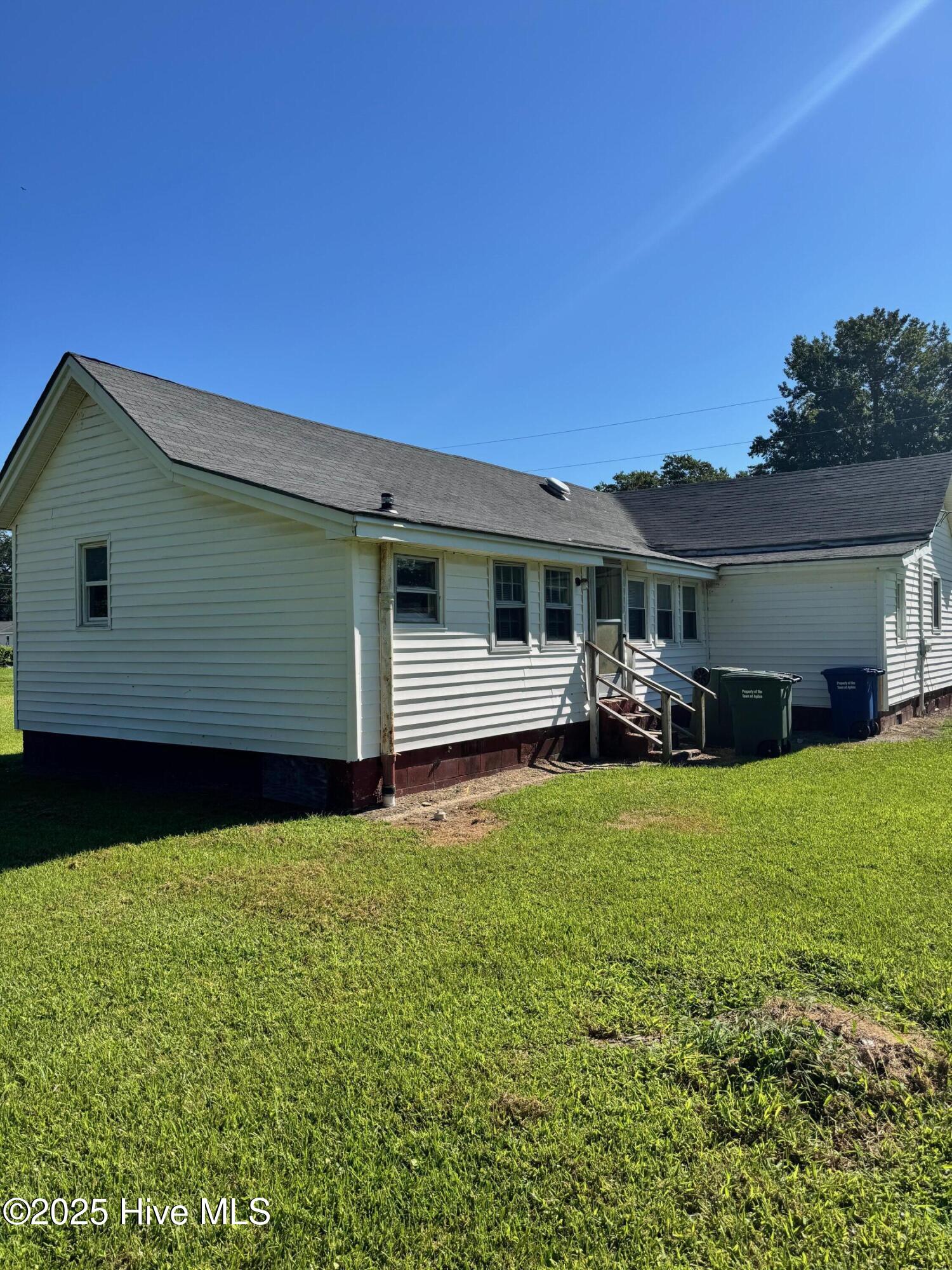 4270 High Street Ayden, NC 28513 - Photo 9 of 21 IMG_5411