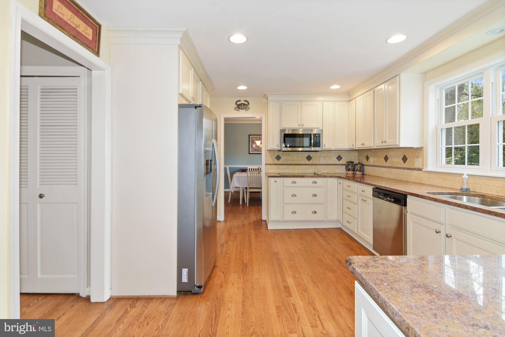 5 Emerson Road Severna Park, MD 21146 - Photo 16 of 77 Recessed Lighting